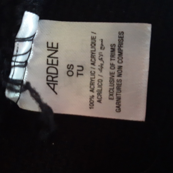 Hat - Picture 3 of 4